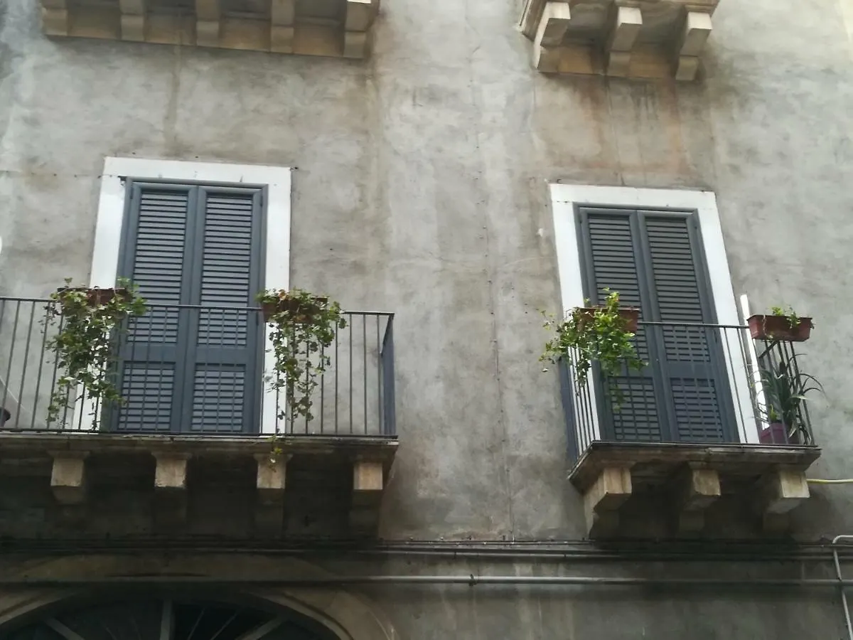 Appartement Casa Di Carlo E Vale à Catane