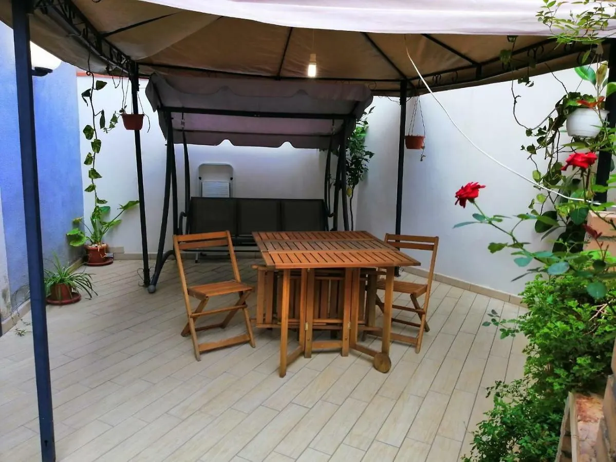Appartamento Casa di Carlo e Vale Aeroporto di Catania Fontana Rossa Italia