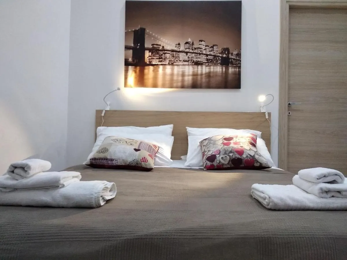 Casa Di Carlo E Vale Apartment Catania Italy